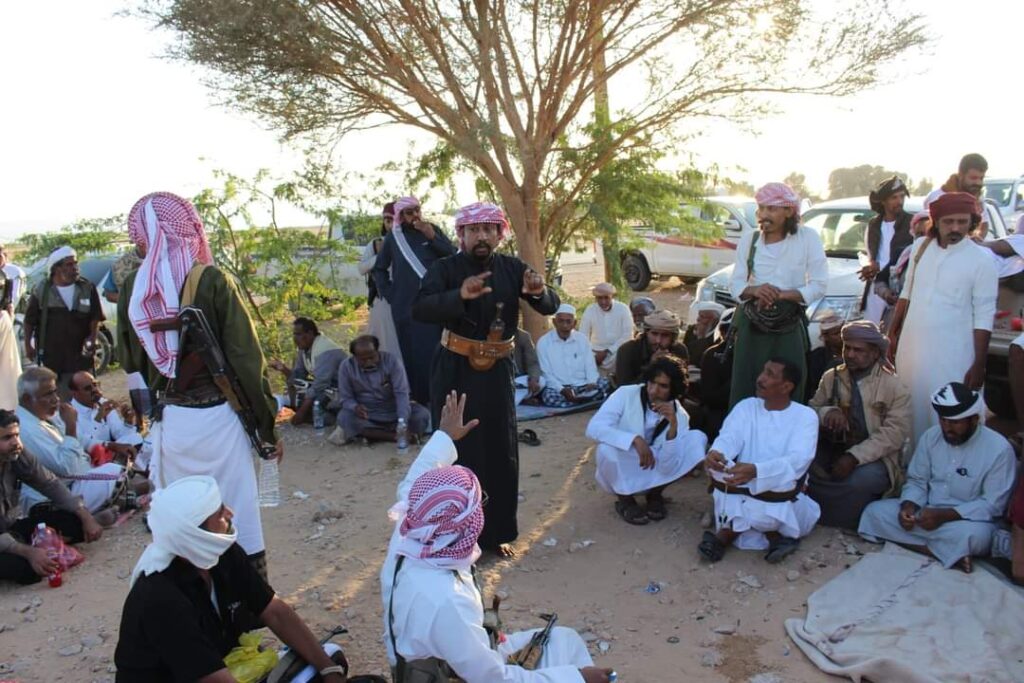 شاهد بالصور .. أبناء محافظة حضرموت يدشنون ملتقى ومطارح أبناء المحافظة للمطالبة بتخفيض أسعار المشتقات النفطية شاهد بالصور .. أبناء محافظة حضرموت يدشنون ملتقى ومطارح أبناء المحافظة للمطالبة بتخفيض أسعار المشتقات النفطية