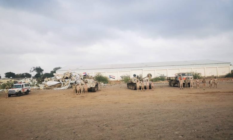 لحج : حفل تخرج سرية دبابات..قوة الدروع في محافظة لحج تدشن العام التدريبي الجديد بعرض عسكري. لحج : حفل تخرج سرية دبابات..قوة الدروع في محافظة لحج تدشن العام التدريبي الجديد بعرض عسكري.