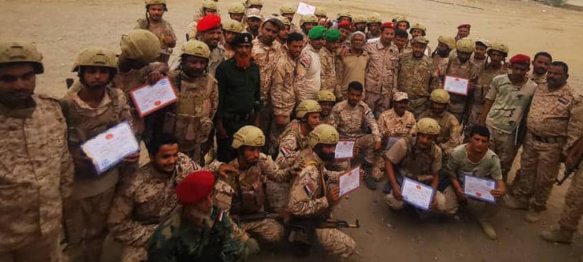 لحج : حفل تخرج سرية دبابات..قوة الدروع في محافظة لحج تدشن العام التدريبي الجديد بعرض عسكري. لحج : حفل تخرج سرية دبابات..قوة الدروع في محافظة لحج تدشن العام التدريبي الجديد بعرض عسكري.