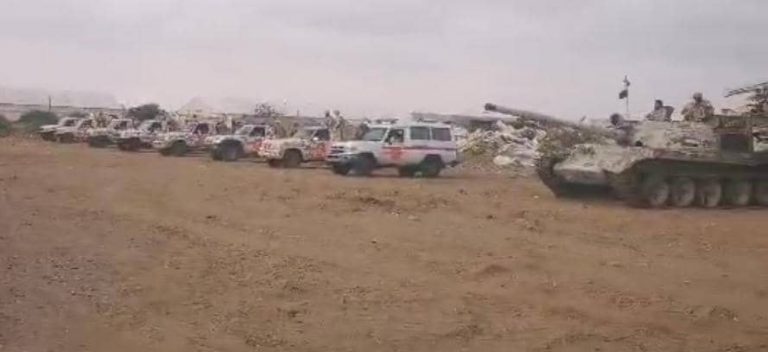 لحج : حفل تخرج سرية دبابات..قوة الدروع في محافظة لحج تدشن العام التدريبي الجديد بعرض عسكري. لحج : حفل تخرج سرية دبابات..قوة الدروع في محافظة لحج تدشن العام التدريبي الجديد بعرض عسكري.