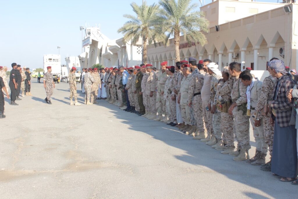 سيئون تستقبل جثمان فقيد الوطن العميد البرح "شاهد الصور" سيئون تستقبل جثمان فقيد الوطن العميد البرح "شاهد الصور"