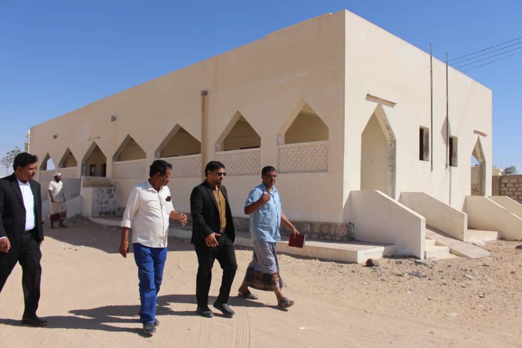 مدير عام مديرية ثمود يلتقي وفد مكتب وزارة الصحة العامه والسكان بالوادي والصحراء. مدير عام مديرية ثمود يلتقي وفد مكتب وزارة الصحة العامه والسكان بالوادي والصحراء.