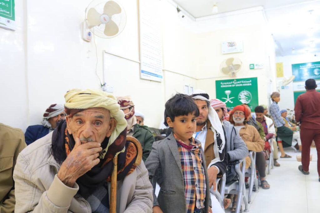 أكثر من 35 ألف مستفيد من خدماته المجانية 2023.. المستشفى التخصصي لطب وجراحة العيون بمأرب عمل إنساني دؤوب. أكثر من 35 ألف مستفيد من خدماته المجانية 2023.. المستشفى التخصصي لطب وجراحة العيون بمأرب عمل إنساني دؤوب.