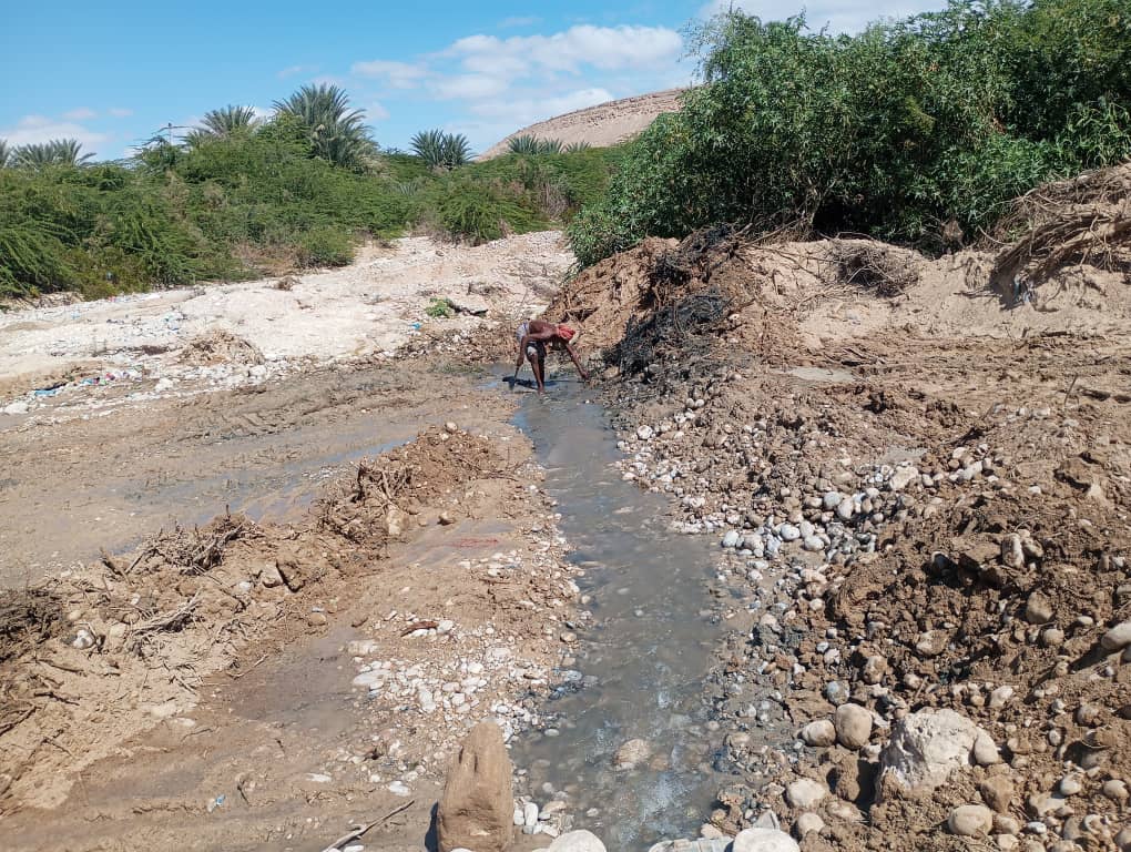 ردم وصيانة طريق الوادي الرابط بين مناطق السيلة و نحب ومناطق غيل بن يمين الأخرى برعاية السلطة المحلية ومؤتمر حضرموت الجامع بالمديرية وتنفيذ مؤسسة المعالي التنموية الخيرية بغيل بن يمين "شاهد الصور" ردم وصيانة طريق الوادي الرابط بين مناطق السيلة و نحب ومناطق غيل بن يمين الأخرى برعاية السلطة المحلية ومؤتمر حضرموت الجامع بالمديرية وتنفيذ مؤسسة المعالي التنموية الخيرية بغيل بن يمين "شاهد الصور"