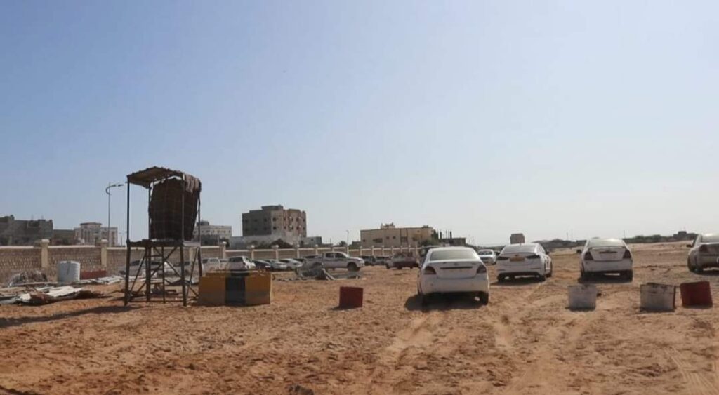 العميد المنهالي يتفقد القوات المنتشرة في مدينة المكلا ويوجّه : عاملوا أكبر مسؤول في الدولة والمواطن سواسية في هذه الحملة المرورية "شاهد الصور" العميد المنهالي يتفقد القوات المنتشرة في مدينة المكلا ويوجّه : عاملوا أكبر مسؤول في الدولة والمواطن سواسية في هذه الحملة المرورية "شاهد الصور"