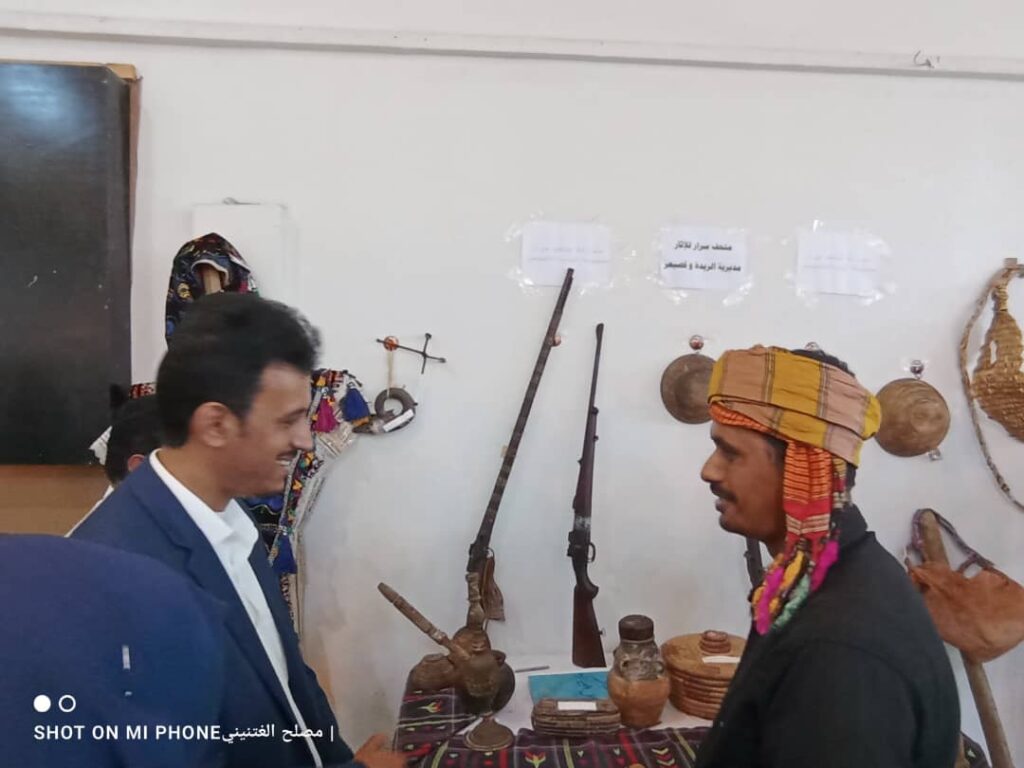 وسط إشادة بجناح المشقاص التراثي مكتب الثقافة بالريدة وقصيعر يشارك في مشروع سفره حضرمية. وسط إشادة بجناح المشقاص التراثي مكتب الثقافة بالريدة وقصيعر يشارك في مشروع سفره حضرمية.