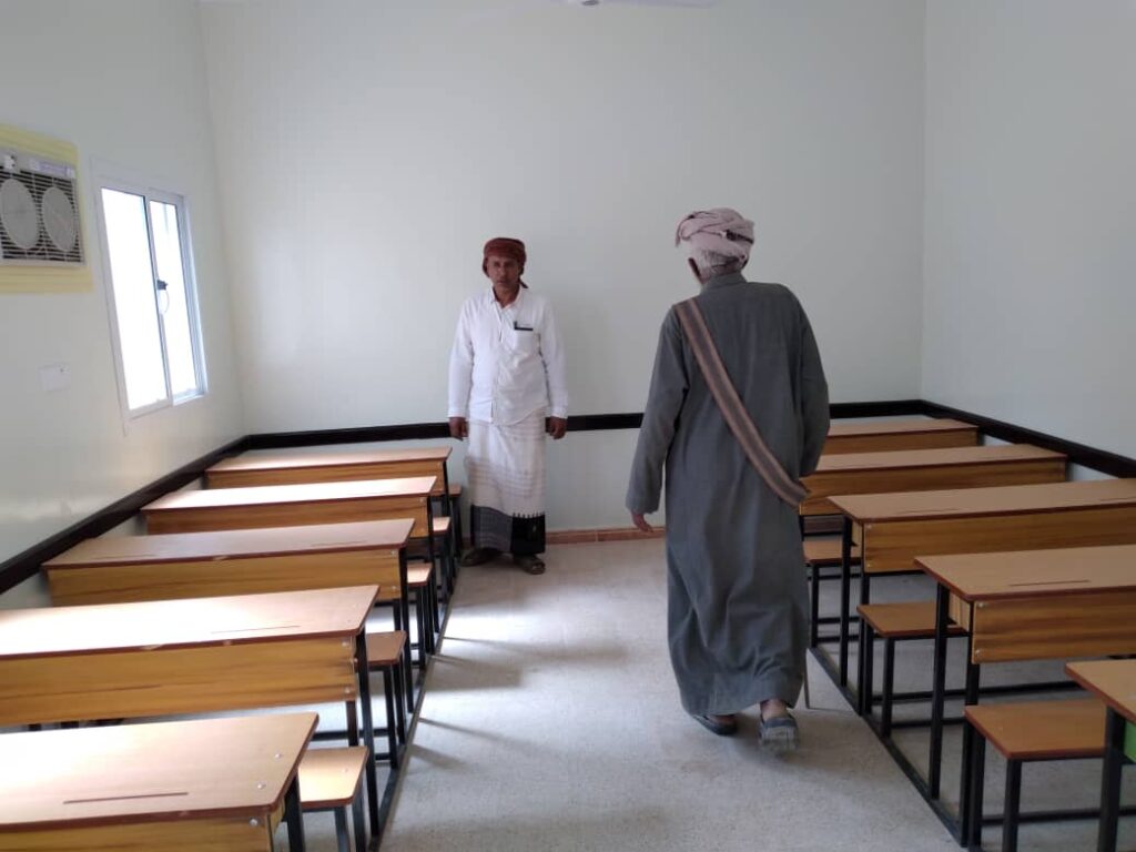 زيارة تفقدية قبل الاستلام الابتدائي لمشروع بناء مدرسة برهوت للبنات بمديرية السوم زيارة تفقدية قبل الاستلام الابتدائي لمشروع بناء مدرسة برهوت للبنات بمديرية السوم