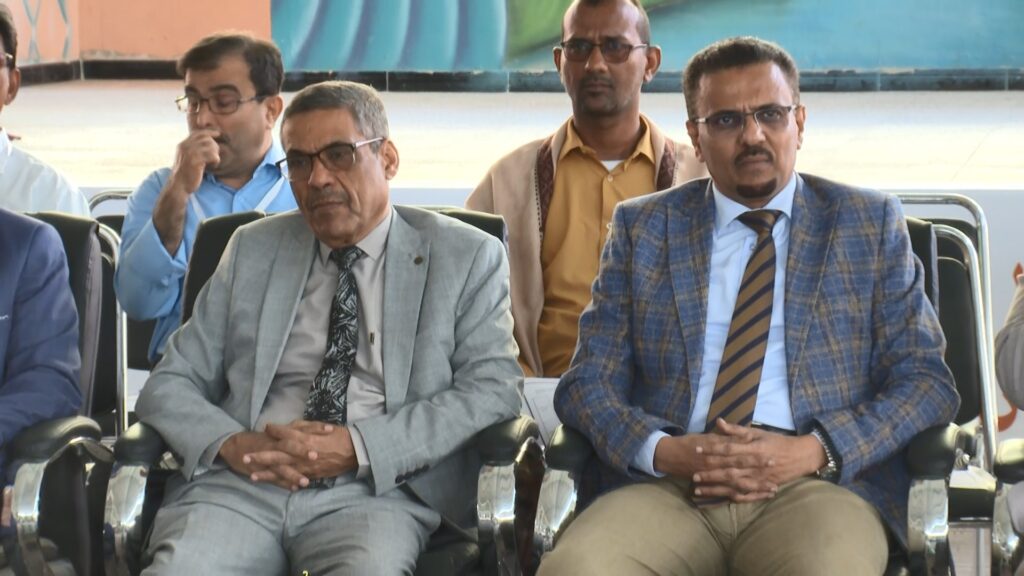 برعاية السلطة المحلية بالمحافظة ..أمين عام محلي حضرموت يدشن البطولة الثانية للروبوت والذكاء الاصطناعي بمدارس ساحل حضرموت برعاية السلطة المحلية بالمحافظة ..أمين عام محلي حضرموت يدشن البطولة الثانية للروبوت والذكاء الاصطناعي بمدارس ساحل حضرموت