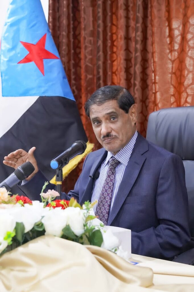 خلال لقاءه أعضاء الجمعية الوطنية والمجلس الاستشاري بالمجلس الانتقالي بحضرموت .. النائب البحسني يؤكد أن أدوار المناضلين في قضية شعب الجنوب جزء لا يتجزأ من تاريخ وتطور النضال الجنوبي خلال لقاءه أعضاء الجمعية الوطنية والمجلس الاستشاري بالمجلس الانتقالي بحضرموت .. النائب البحسني يؤكد أن أدوار المناضلين في قضية شعب الجنوب جزء لا يتجزأ من تاريخ وتطور النضال الجنوبي