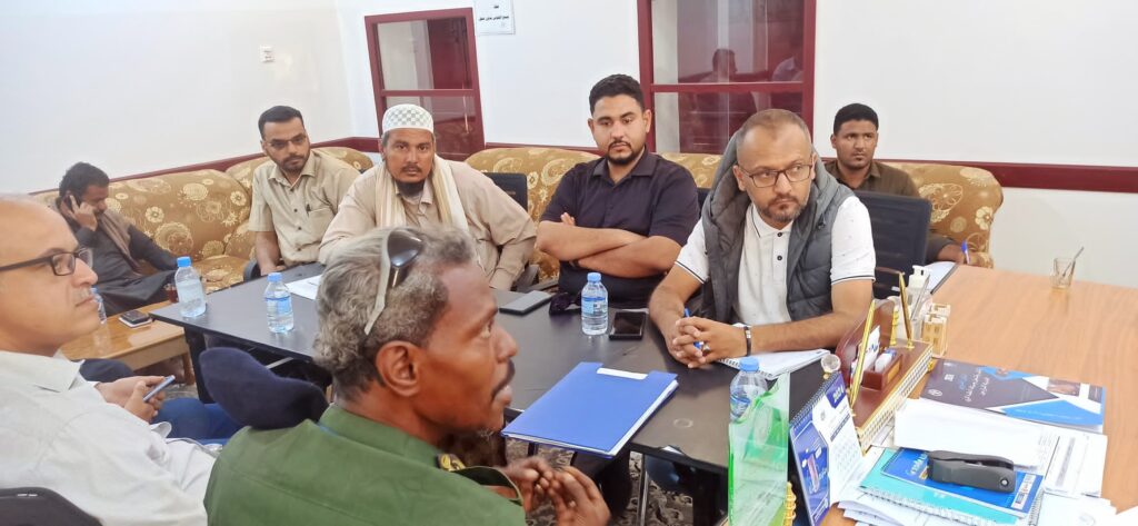 مدير عام شبام "فلهوم" يستقبل وفد منظمة اليونيسكو لتدشين منظومة الإنذار المبكر لحماية شبام من كوارث السيول مدير عام شبام "فلهوم" يستقبل وفد منظمة اليونيسكو لتدشين منظومة الإنذار المبكر لحماية شبام من كوارث السيول