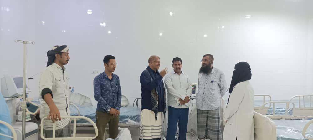 مرعي يقوم بزيارة إلى مديرية الريدة وقصيعر للاطلاع على الأوضاع الصحية ولرفع الاحتياجات المتعلقة بقسم العناية المركزة بمستشفى الريدة الشرقية العام بحضرموت الساحل مرعي يقوم بزيارة إلى مديرية الريدة وقصيعر للاطلاع على الأوضاع الصحية ولرفع الاحتياجات المتعلقة بقسم العناية المركزة بمستشفى الريدة الشرقية العام بحضرموت الساحل