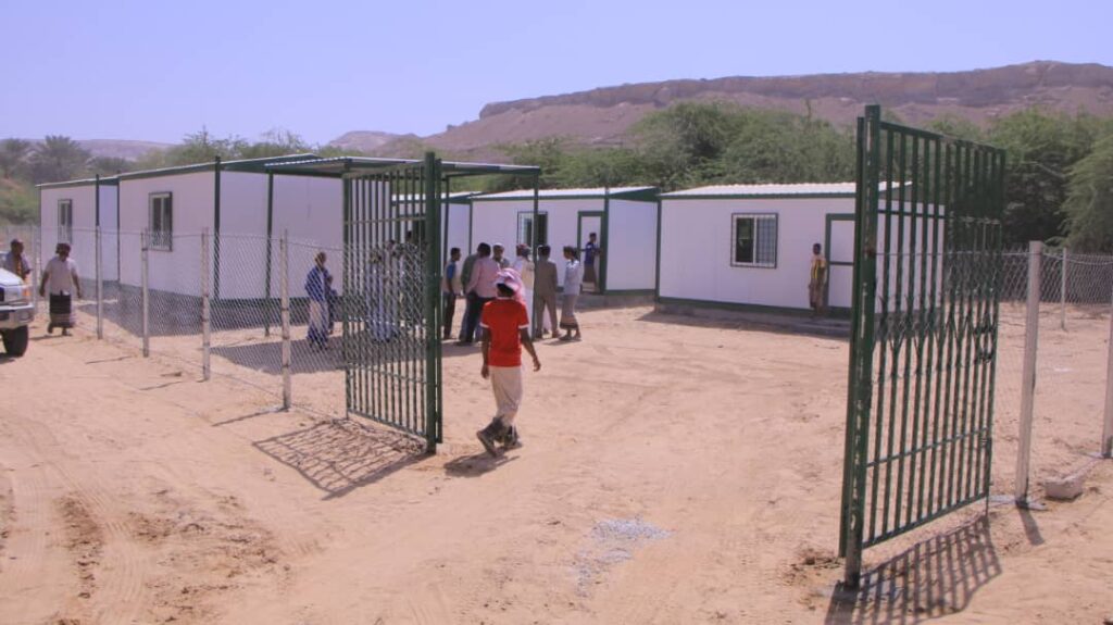 الوكيل العامري يفتتح 11 مشروع تنموي بمديرية السوم الوكيل العامري يفتتح 11 مشروع تنموي بمديرية السوم