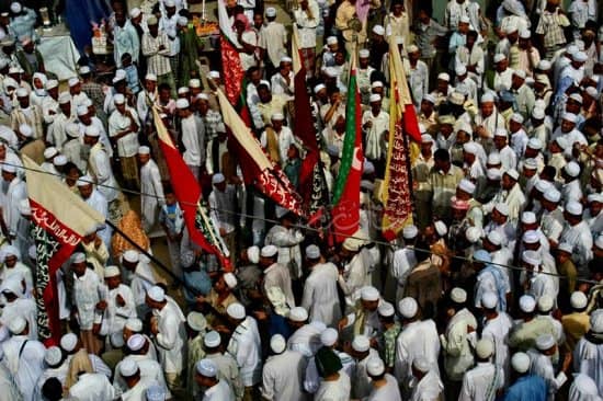 اختتام فعاليات زيارة نبي الله هود بحضرموت … أحد أكبر الموسم الدينية والتاريخية والسياحية في الوطن العربي المعروفة منذ مئات السنين … اختتام فعاليات زيارة نبي الله هود بحضرموت … أحد أكبر الموسم الدينية والتاريخية والسياحية في الوطن العربي المعروفة منذ مئات السنين …