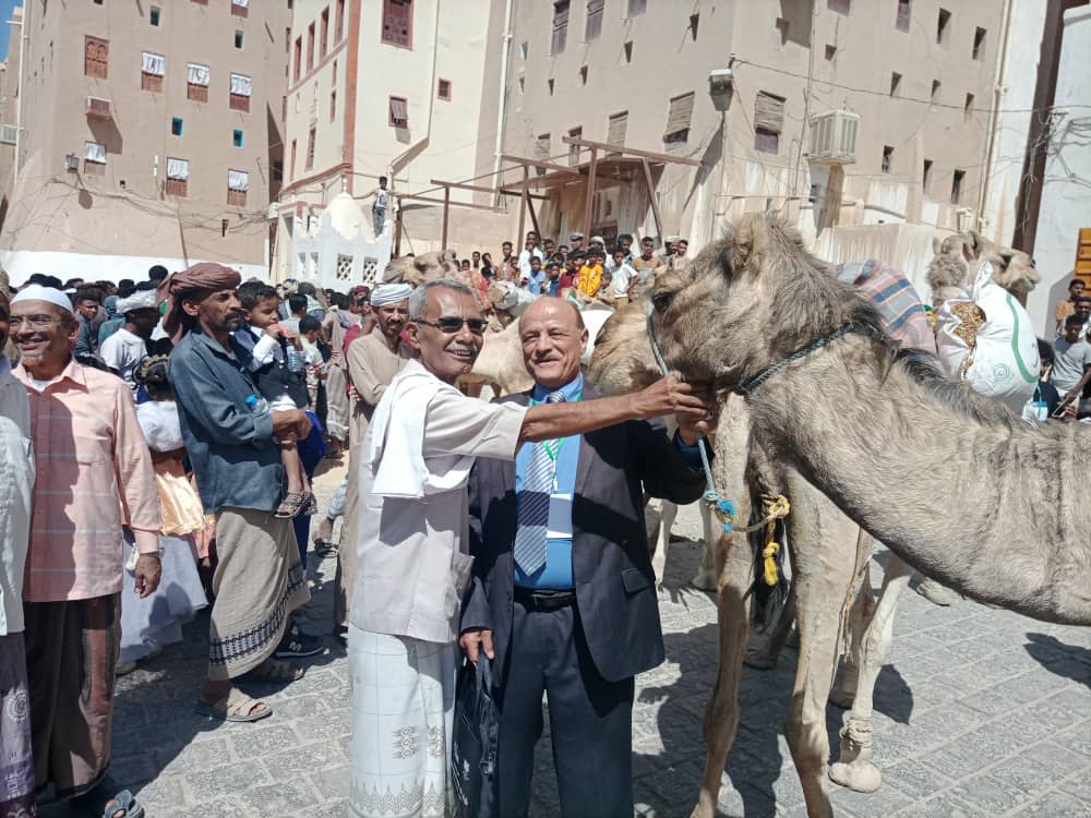 ( إدخلوها بسلام ٱمنين ) شبام تستقبل ضيوفها في عرسها الثقافي والتجاري والتراثي "شاه. الصور" ( إدخلوها بسلام ٱمنين ) شبام تستقبل ضيوفها في عرسها الثقافي والتجاري والتراثي "شاه. الصور"