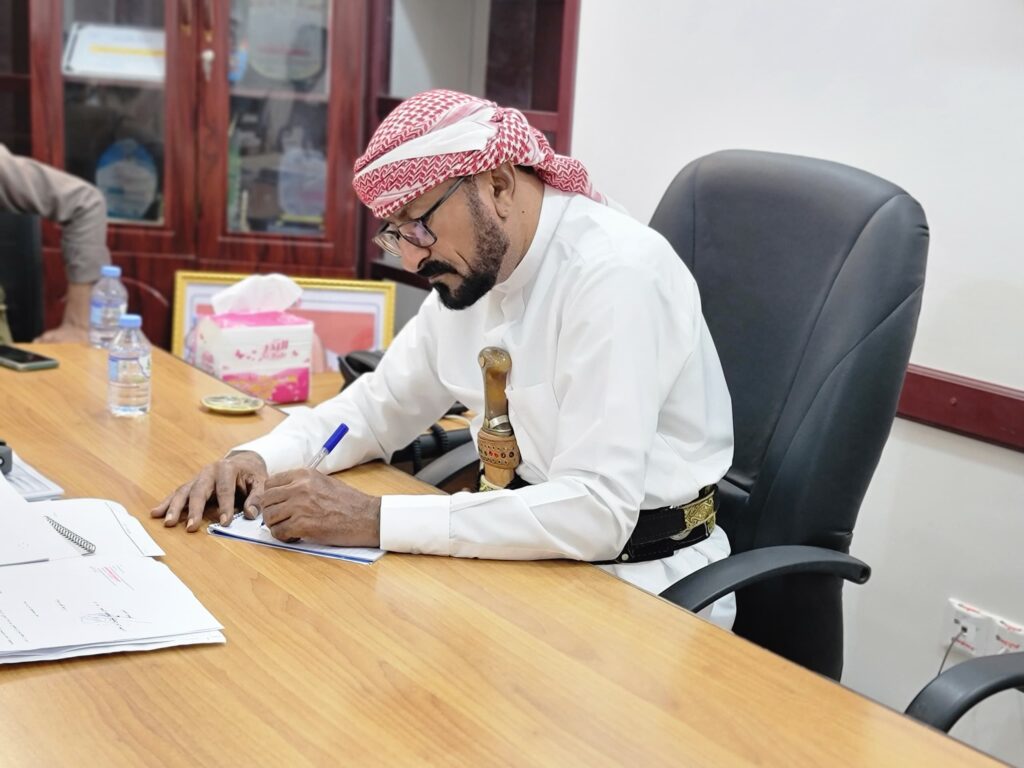 مدير عام شبام "فلهوم" يلتقي بنقابة كوادر الصحة لمناقشة أوضاع مستشفى شبام العام مدير عام شبام "فلهوم" يلتقي بنقابة كوادر الصحة لمناقشة أوضاع مستشفى شبام العام