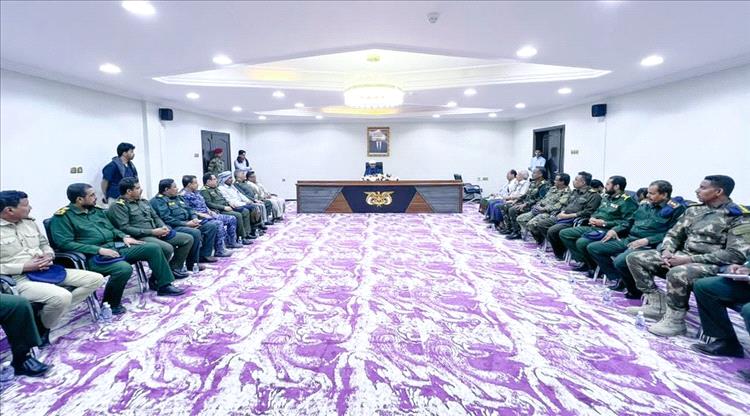 اللواء البحسني يشيد بالتضحيات التي قدمها رجال الأمن والشرطة بساحل حضرموت اللواء البحسني يشيد بالتضحيات التي قدمها رجال الأمن والشرطة بساحل حضرموت