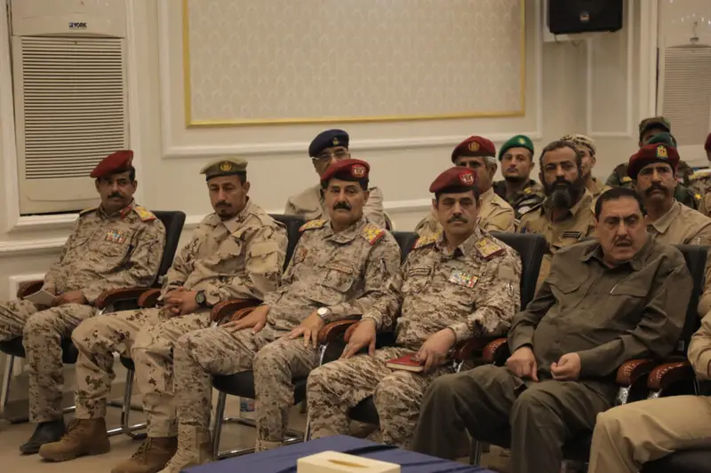 اللواء الزُبيدي : قواتنا المسلحة والأمن صمام أمان الجنوب وضمان انتصار قضية شعبه الوطنية اللواء الزُبيدي : قواتنا المسلحة والأمن صمام أمان الجنوب وضمان انتصار قضية شعبه الوطنية