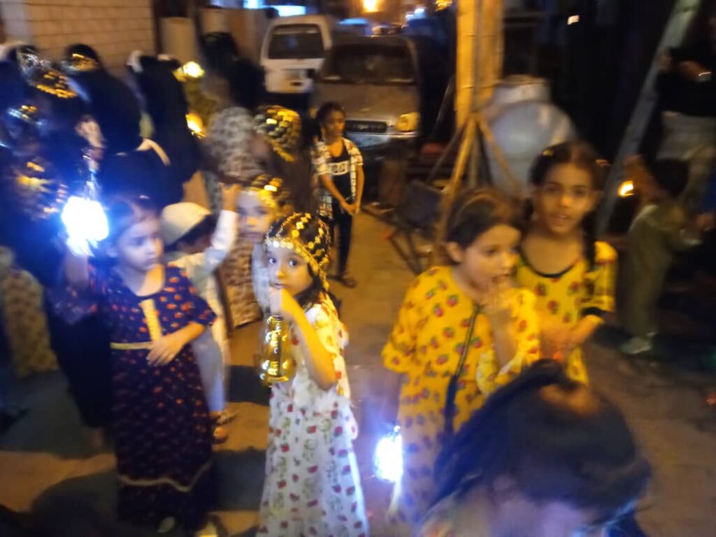 مجلس الحراك الثوري في مديرية صيرة ينظم فعالية فنية ترحيبية بشهر رمضان رغم الأوضاع المعيشية القاسية "شاهد الصور" مجلس الحراك الثوري في مديرية صيرة ينظم فعالية فنية ترحيبية بشهر رمضان رغم الأوضاع المعيشية القاسية "شاهد الصور"