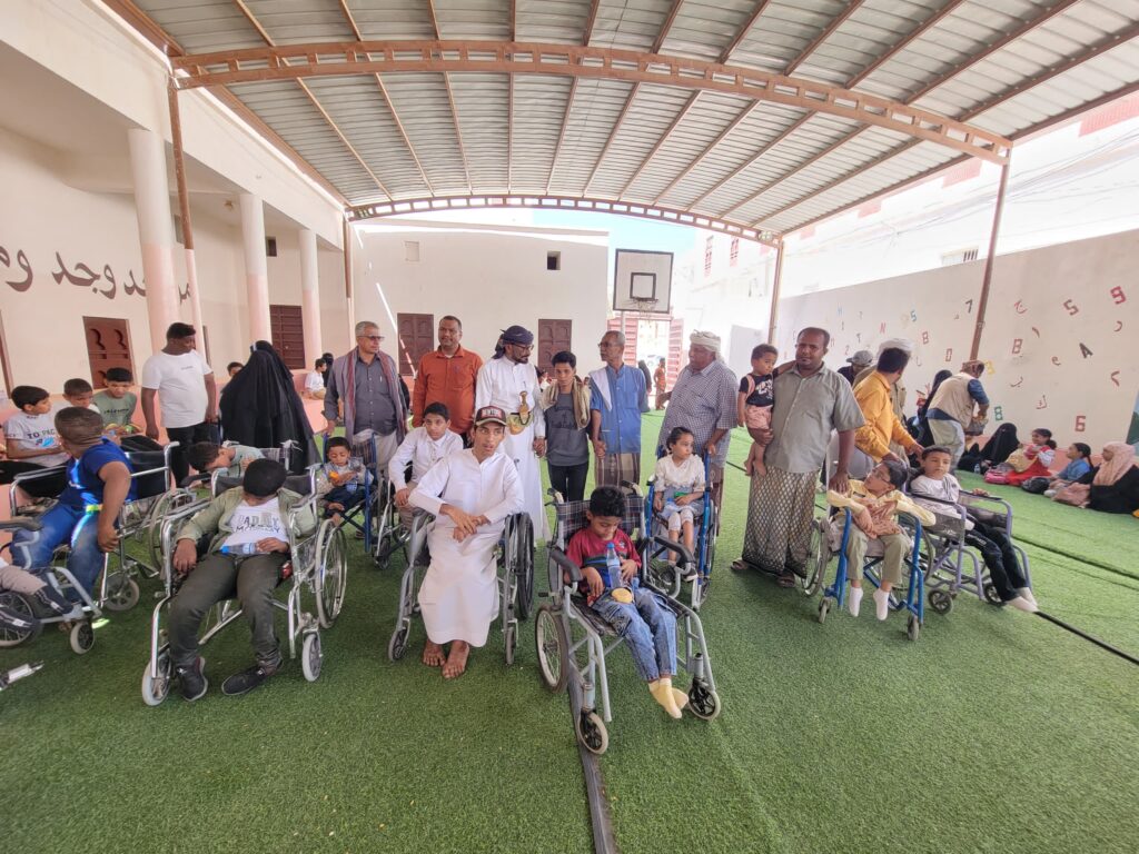 مدير عام شبام يستقبل طلاب وطالبات مدرسة الهمّة لذوي الإعاقة الحركية في شبام التاريخية مدير عام شبام يستقبل طلاب وطالبات مدرسة الهمّة لذوي الإعاقة الحركية في شبام التاريخية