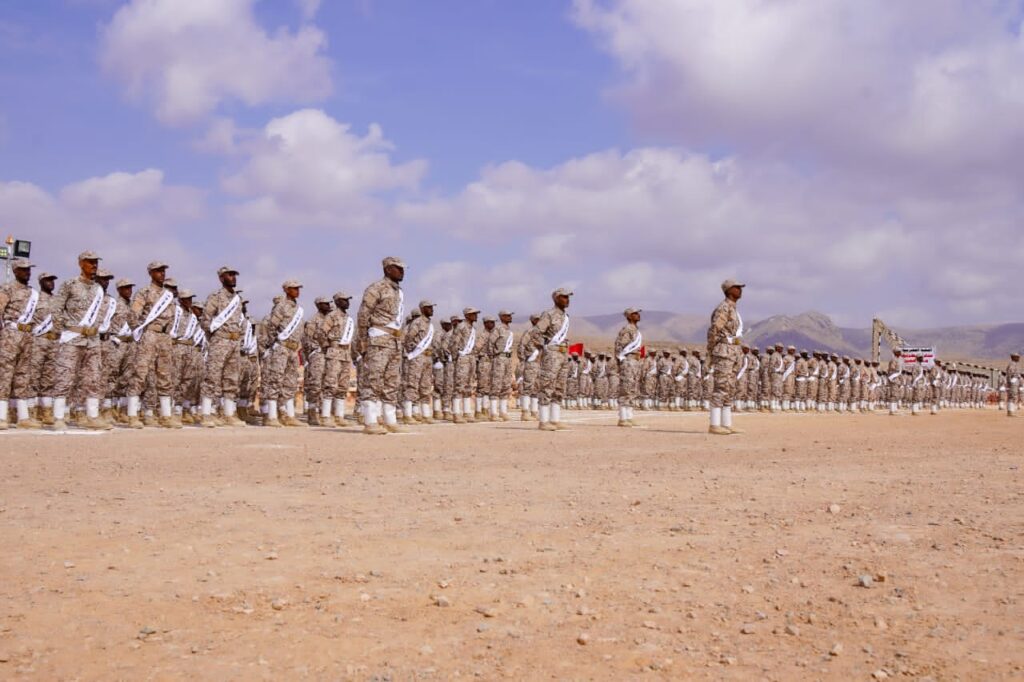 عضو مجلس القيادة الرئاسي البحسني يشهد حفل تخرّج الدفعة التاسعة استجداد بلواء النخبة الحضرمي عضو مجلس القيادة الرئاسي البحسني يشهد حفل تخرّج الدفعة التاسعة استجداد بلواء النخبة الحضرمي
