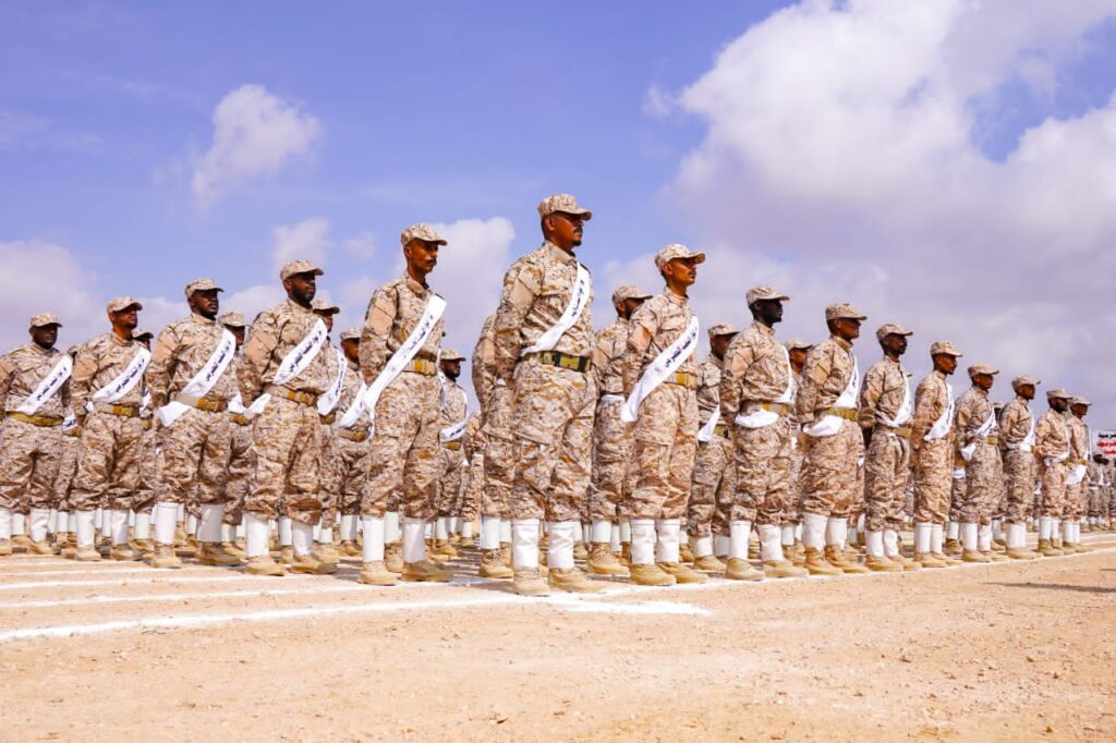 عضو مجلس القيادة الرئاسي البحسني يشهد حفل تخرّج الدفعة التاسعة استجداد بلواء النخبة الحضرمي عضو مجلس القيادة الرئاسي البحسني يشهد حفل تخرّج الدفعة التاسعة استجداد بلواء النخبة الحضرمي