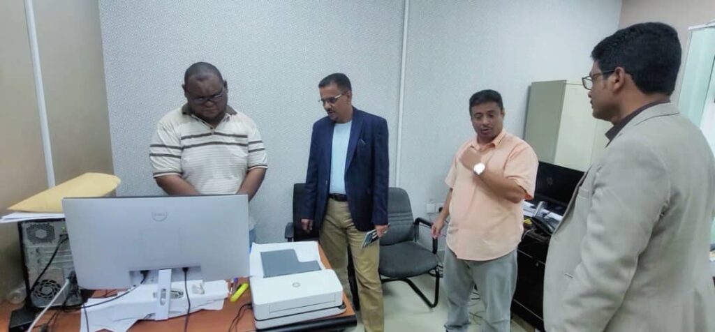 قيادة السلطة المحلية بحضرموت تتفقّد الدوام الرسمي للوحدات الإدارية والمؤسسات والهيئات الحكومية في أول أيام رمضان قيادة السلطة المحلية بحضرموت تتفقّد الدوام الرسمي للوحدات الإدارية والمؤسسات والهيئات الحكومية في أول أيام رمضان