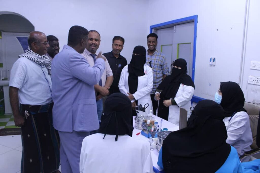 قيادة السلطة المحلية بحضرموت تتفقّد الدوام الرسمي للوحدات الإدارية والمؤسسات والهيئات الحكومية في أول أيام رمضان قيادة السلطة المحلية بحضرموت تتفقّد الدوام الرسمي للوحدات الإدارية والمؤسسات والهيئات الحكومية في أول أيام رمضان