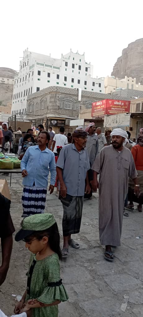 عدسة كاميرا تاربة اليوم تتجول في السوق الرمضاني في مدينة القطن في اليوم الثاني من شهر رمضان عدسة كاميرا تاربة اليوم تتجول في السوق الرمضاني في مدينة القطن في اليوم الثاني من شهر رمضان