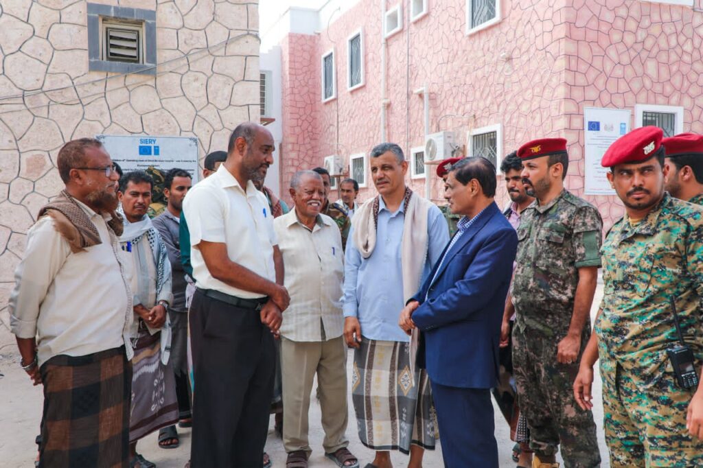 عضو مجلس القيادة الرئاسي البحسني يطلع على مستوى الخدمات الطبية والعلاجية بمستشفى غيل باوزير عضو مجلس القيادة الرئاسي البحسني يطلع على مستوى الخدمات الطبية والعلاجية بمستشفى غيل باوزير