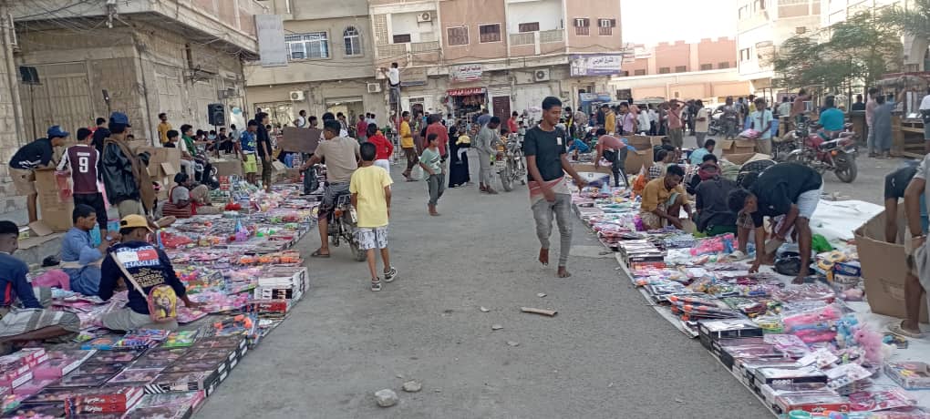 ليلة العاشر من رمضان المبارك ختم مسجد الشهداء بديس المكلا "عرس اجتماعي احتفالي تجتمع فيه القلوب وتعاد فيه الذكريات الرمضانية" - شاهد الصور ليلة العاشر من رمضان المبارك ختم مسجد الشهداء بديس المكلا "عرس اجتماعي احتفالي تجتمع فيه القلوب وتعاد فيه الذكريات الرمضانية" - شاهد الصور