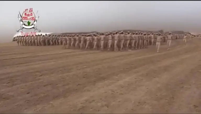 قوات العمالقة الجنوبية تشهد تخرج الدفعة الـ 52 من دورة التأهيل العسكري بعرض عسكري مهيب "صور" قوات العمالقة الجنوبية تشهد تخرج الدفعة الـ 52 من دورة التأهيل العسكري بعرض عسكري مهيب "صور"