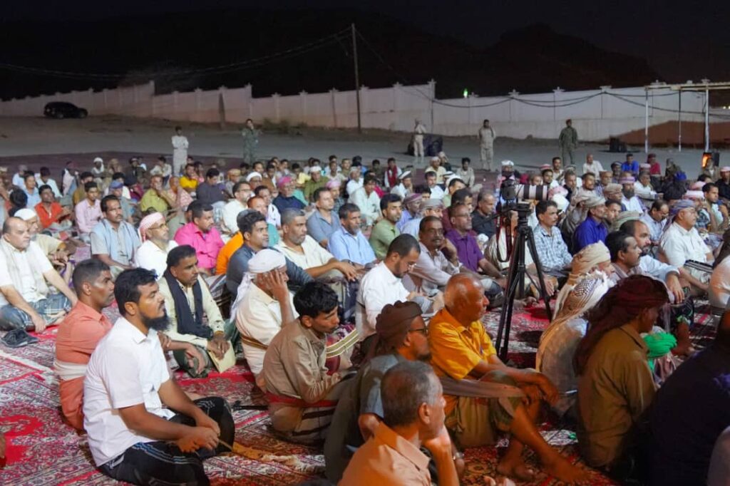 عضو مجلس القيادة البحسني يشيد بدور قبائل حضرموت في تحقيق التكافل الاجتماعي عضو مجلس القيادة البحسني يشيد بدور قبائل حضرموت في تحقيق التكافل الاجتماعي