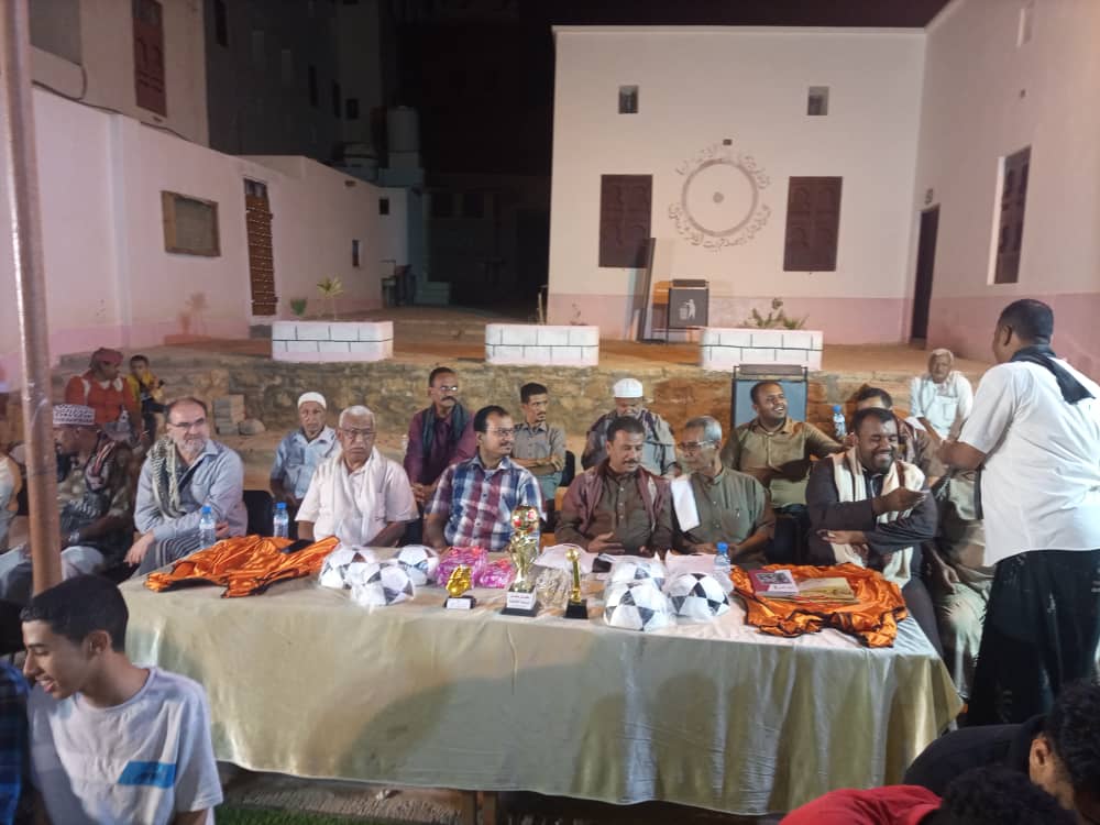 شباب الحزم بطل مسابقة منتدى شبام الثقافي السنويةومنتدى شبام يكرم الحكم باحجر والإعلامي الصاعد هندوم شباب الحزم بطل مسابقة منتدى شبام الثقافي السنويةومنتدى شبام يكرم الحكم باحجر والإعلامي الصاعد هندوم