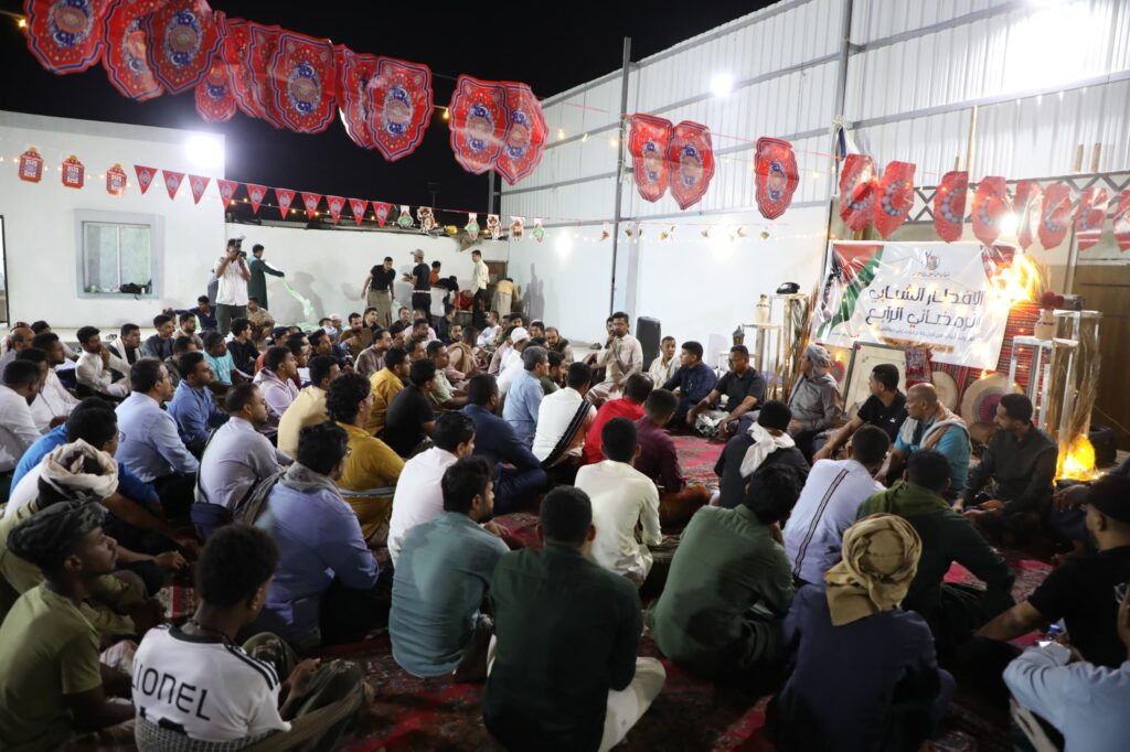 خلال الأمسية الرمضانية للملتقى الشبابي "شباب من أجل حضرموت" .. محافظ حضرموت يؤكد اهتمام السلطة المحلية بقطاع الشباب بوصفهم أدارة التغيير وعوامل البناء خلال الأمسية الرمضانية للملتقى الشبابي "شباب من أجل حضرموت" .. محافظ حضرموت يؤكد اهتمام السلطة المحلية بقطاع الشباب بوصفهم أدارة التغيير وعوامل البناء