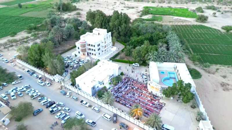 الشيخ يحيى باجري ينظم أمسية رمضانية ومأدبة إفطار في قصره العامر بمدينة بور التاريخية الشيخ يحيى باجري ينظم أمسية رمضانية ومأدبة إفطار في قصره العامر بمدينة بور التاريخية