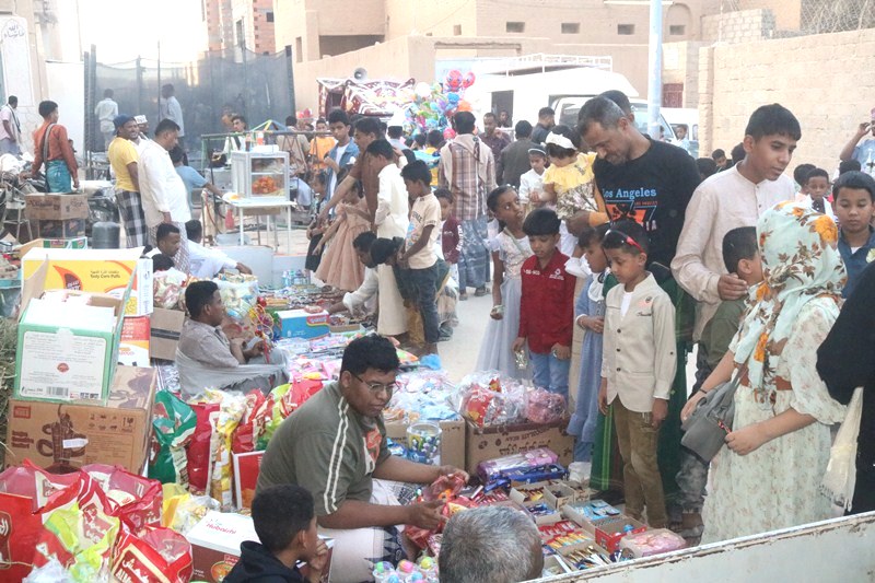 مسابقات واهازيج تراثية في ختايم ليلة 13 رمضان بمدينة سيئون مسابقات واهازيج تراثية في ختايم ليلة 13 رمضان بمدينة سيئون
