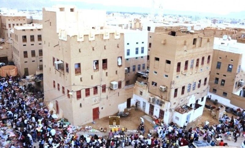 مسجد الحبيب علي بن عبدالله السقاف ينفرد بختايم ليلة 17 من رمضان بمدينة سيئون مسجد الحبيب علي بن عبدالله السقاف ينفرد بختايم ليلة 17 من رمضان بمدينة سيئون