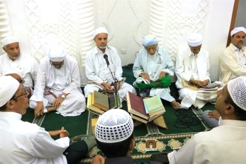 مسجد الحبيب علي بن عبدالله السقاف ينفرد بختايم ليلة 17 من رمضان بمدينة سيئون مسجد الحبيب علي بن عبدالله السقاف ينفرد بختايم ليلة 17 من رمضان بمدينة سيئون