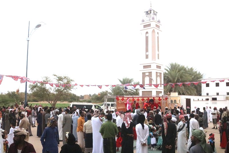 جيش الفرقان وفرقة النمر الكوميدية يشاركان في ختم مسجد جامع النور بعرض آل عل بن سعيد بسيئون جيش الفرقان وفرقة النمر الكوميدية يشاركان في ختم مسجد جامع النور بعرض آل عل بن سعيد بسيئون