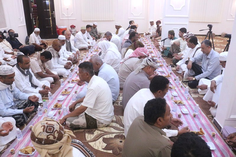 المكتب التنفيذي للإصلاح بحضرموت الوادي والصحراء يقيم مأدبة افطار للقوى السياسية والمجتمعية المكتب التنفيذي للإصلاح بحضرموت الوادي والصحراء يقيم مأدبة افطار للقوى السياسية والمجتمعية