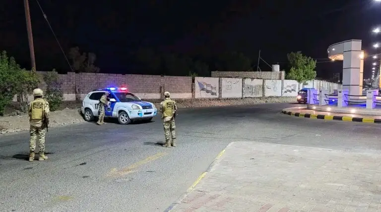 من اجل تأمين احتفالات المواطنين بعيد الفطر المبارك .. قوات العاصفة الرئاسية تنفذ انتشار أمني في العاصمة عدن "شاهد الصور" من اجل تأمين احتفالات المواطنين بعيد الفطر المبارك .. قوات العاصفة الرئاسية تنفذ انتشار أمني في العاصمة عدن "شاهد الصور"