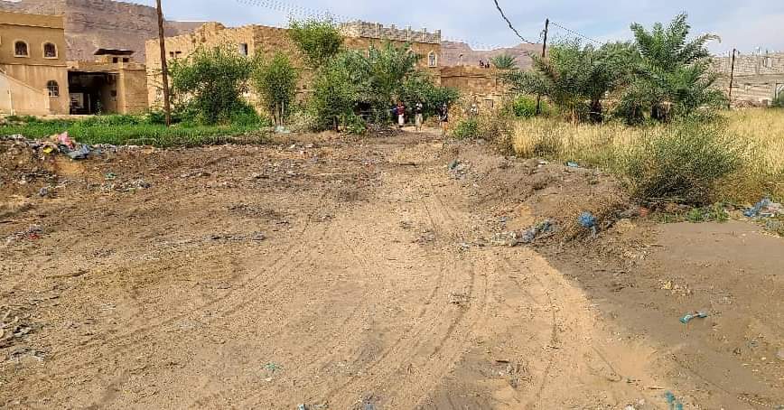 وحده النظافة والتحسين بمديرية تريم بالشراكة مع مؤسسة غراس التنموية تنفذ حملة لرفع المخلفات بمنطقة ثبي "شاهد الصور" وحده النظافة والتحسين بمديرية تريم بالشراكة مع مؤسسة غراس التنموية تنفذ حملة لرفع المخلفات بمنطقة ثبي "شاهد الصور"