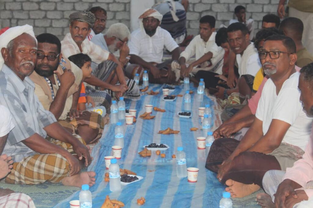 جمعية التعاونية السمكية فرع بروم تقيم مأدبة إفطار صائم للأعضائها جمعية التعاونية السمكية فرع بروم تقيم مأدبة إفطار صائم للأعضائها