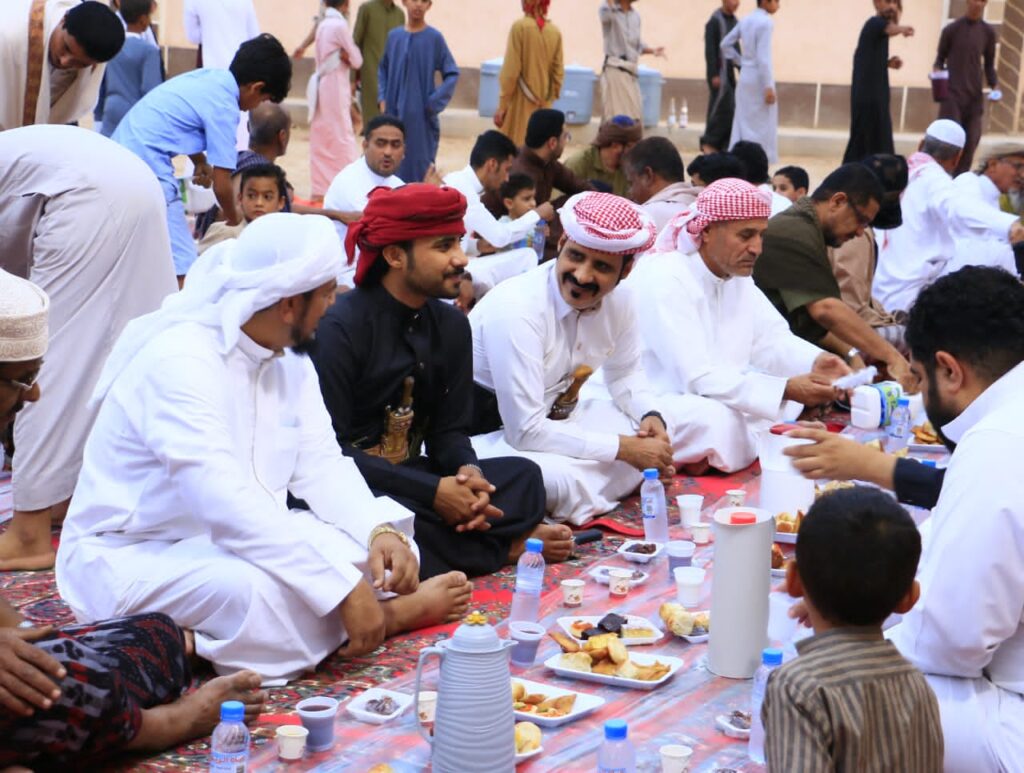 قبيلة آل الشيخ علي هرهرة ”حضرموت“ القطن عرض مسرور تحيي حفل الإفطار السنوي السادس للقبيلة "شاهد الصور" قبيلة آل الشيخ علي هرهرة ”حضرموت“ القطن عرض مسرور تحيي حفل الإفطار السنوي السادس للقبيلة "شاهد الصور"