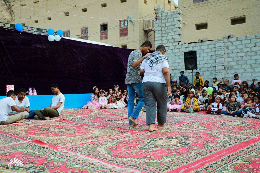 الناطق باسم المقاومة الاسلامية الفلسطينية "ابوعبيدة" يحل ضيفا في تاربة .. تزامنا مع الاحتفالات بليلة السابع والعشرين من رمضان بمسجد الجامع بتاربة الناطق باسم المقاومة الاسلامية الفلسطينية "ابوعبيدة" يحل ضيفا في تاربة .. تزامنا مع الاحتفالات بليلة السابع والعشرين من رمضان بمسجد الجامع بتاربة