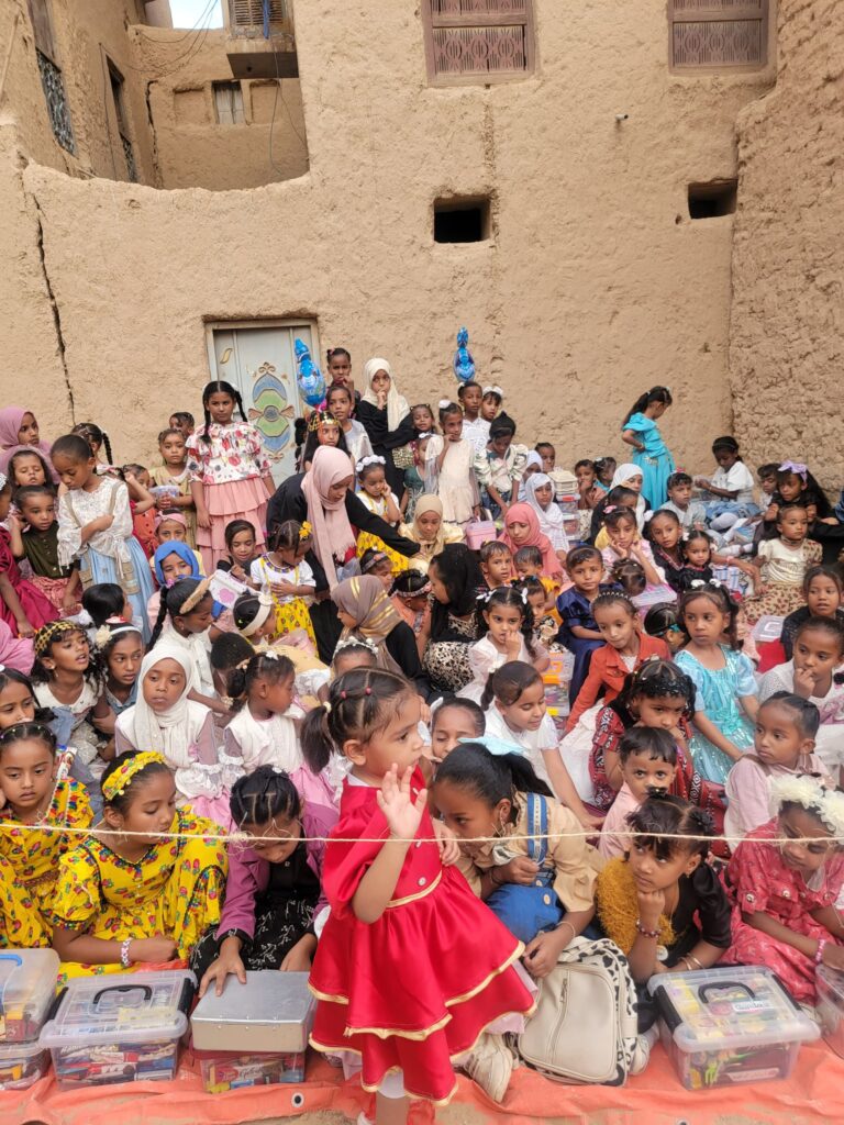 ختمنا ليلة تحكي سنين و أعوام وسعدت معنا الأهل و الأقارب و الأرحام.. في ختم جامعنا الأثري ببور.. ختمنا ليلة تحكي سنين و أعوام وسعدت معنا الأهل و الأقارب و الأرحام.. في ختم جامعنا الأثري ببور..