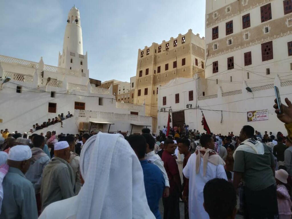 هكذا عيدت شبام التاريخية "شاهد الصور" هكذا عيدت شبام التاريخية "شاهد الصور"