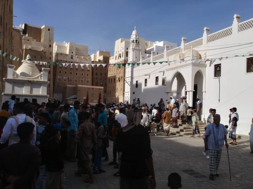 هكذا عيدت شبام التاريخية "شاهد الصور" هكذا عيدت شبام التاريخية "شاهد الصور"