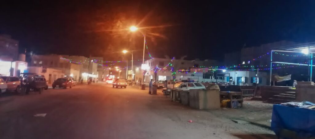 "بروم ميفع" .. مدينة بروم تظهر في حلة جميلة إبتهاجا بعيد الفطر المبارك "شاهد الصور" "بروم ميفع" .. مدينة بروم تظهر في حلة جميلة إبتهاجا بعيد الفطر المبارك "شاهد الصور"