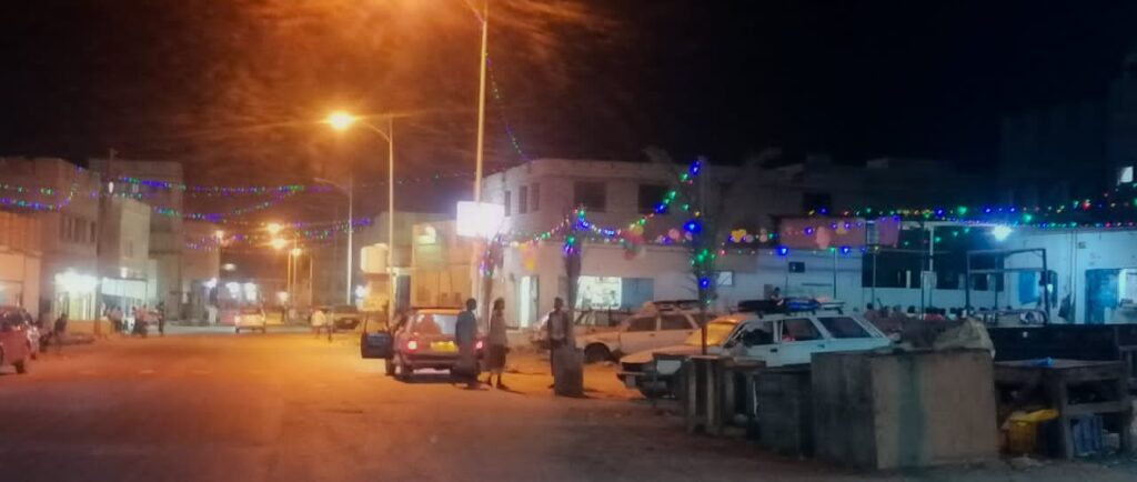 "بروم ميفع" .. مدينة بروم تظهر في حلة جميلة إبتهاجا بعيد الفطر المبارك "شاهد الصور" "بروم ميفع" .. مدينة بروم تظهر في حلة جميلة إبتهاجا بعيد الفطر المبارك "شاهد الصور"